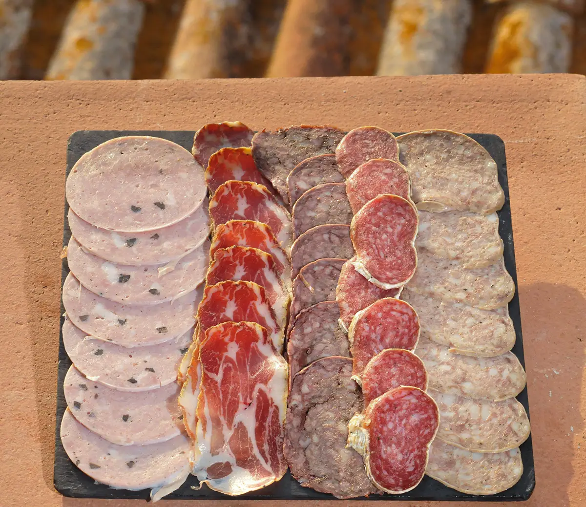 tapa de embutidos de proximidad